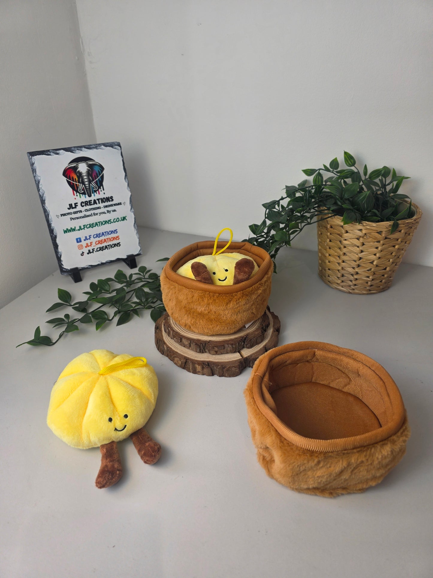Plushy Dumplings & Basket